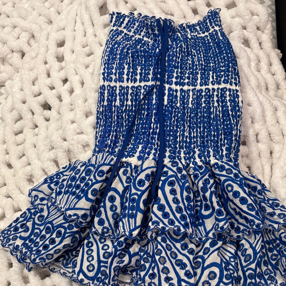 Blue and White women’s dress